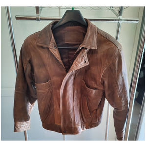 HOT HOT  90's Vintage Jarrods Leather Jacket Zippered